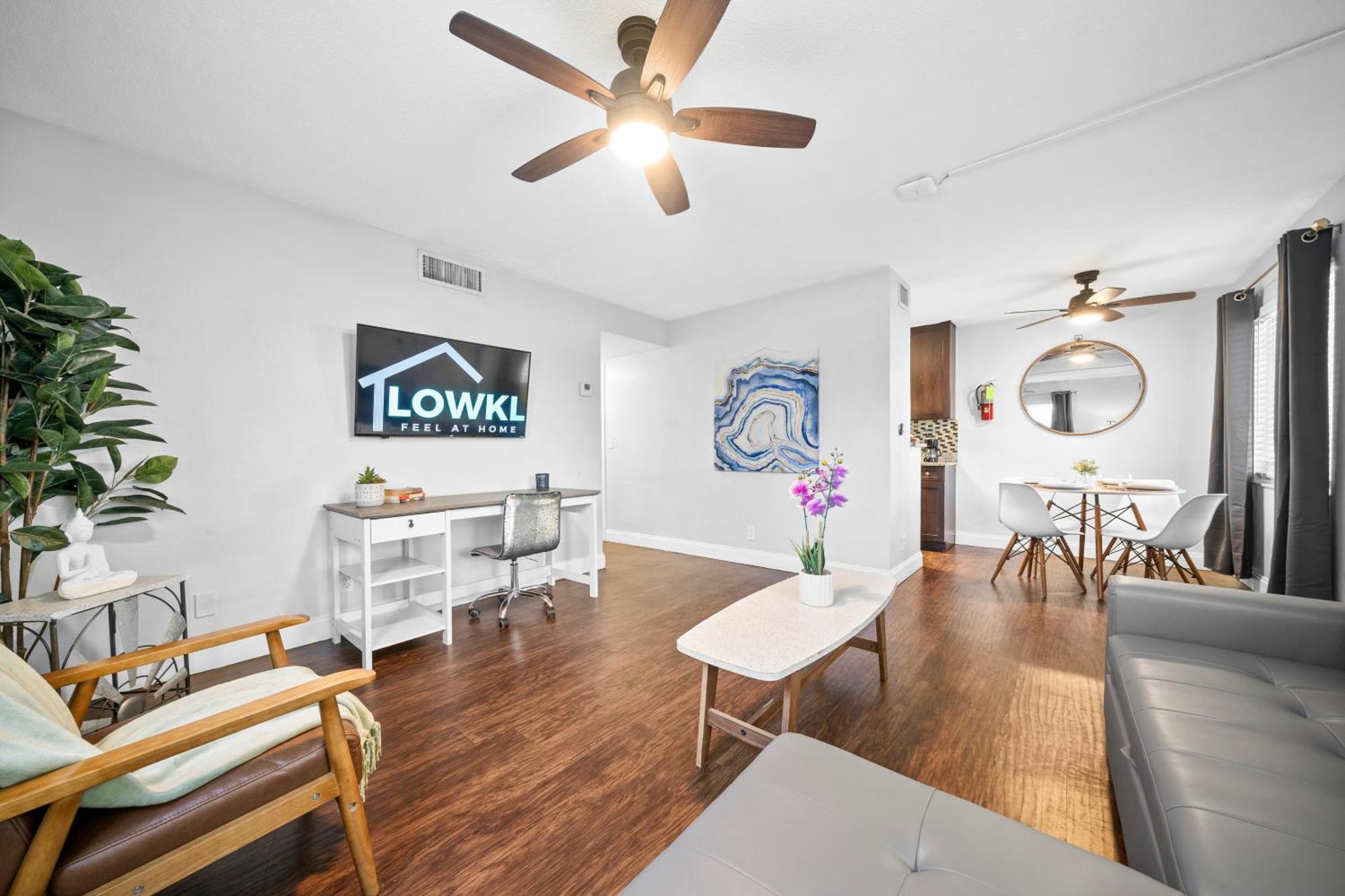 The Victor Apartments By Lowkl Fort Lauderdale Room photo